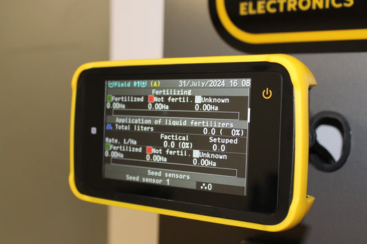 High-resolution display for agricultural electronics, showing precise data for seeding, spraying, and monitoring operations in real-time.